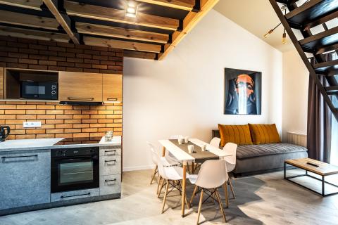 Apartament 7-osobowy z antresolą - 2